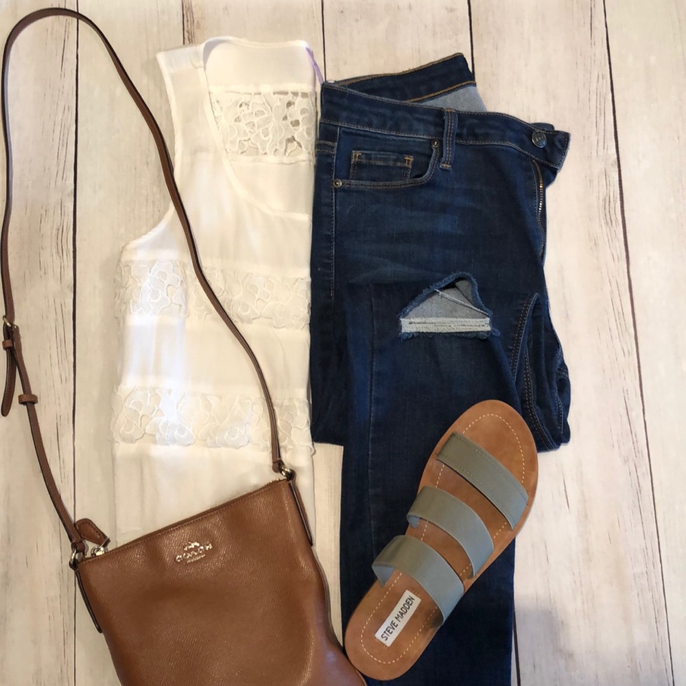 Francesca’s White crop top